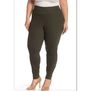 NWT Hue Denim Plus Leggings Jeggings Olive Green